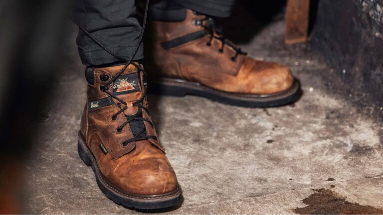 The Best Work Boots for Extreme Heat in the UAE